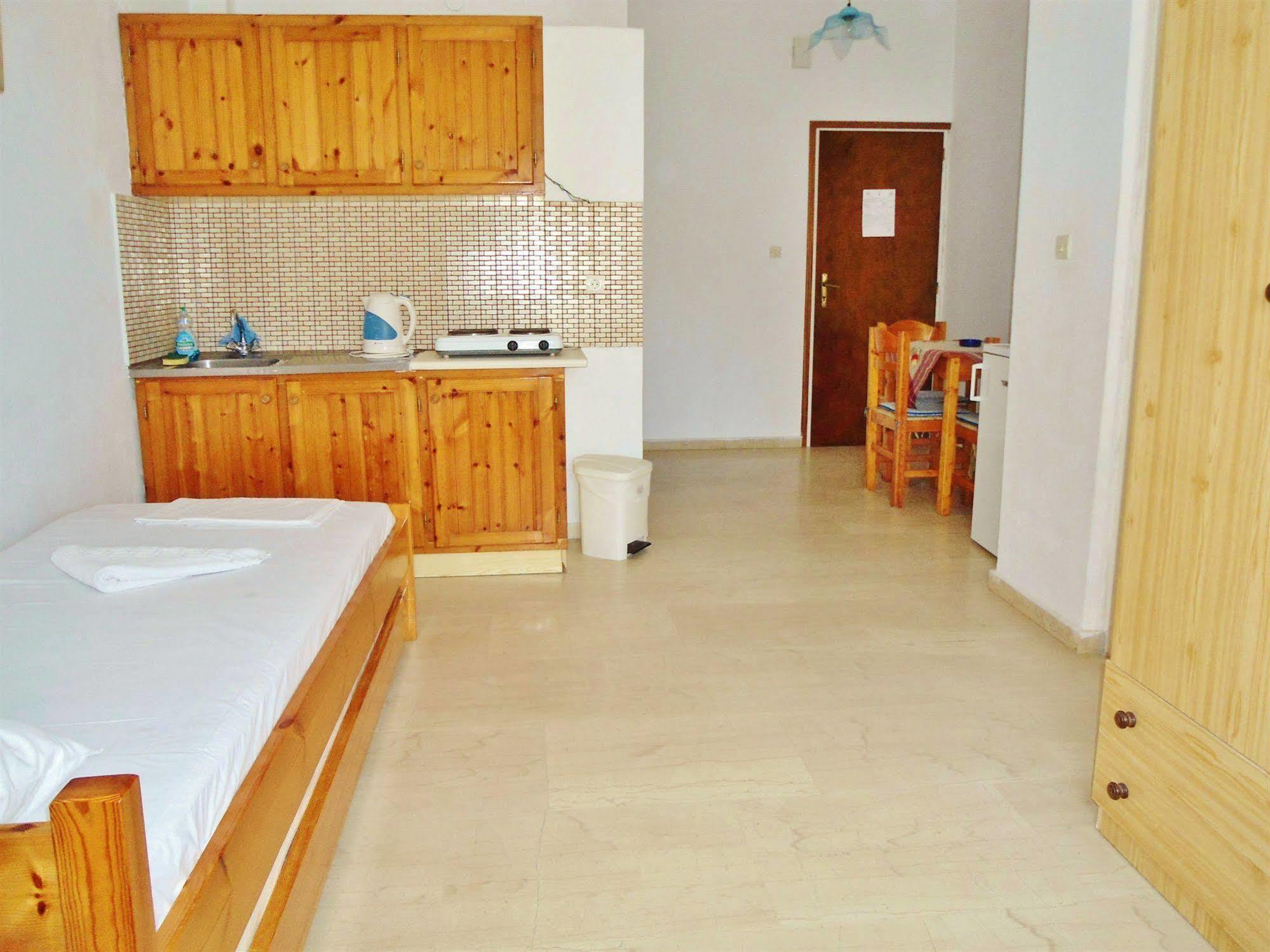 Apollonia Apartments Agia Pelagia  Exterior photo